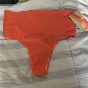 Yummie Orange Seamless Thong